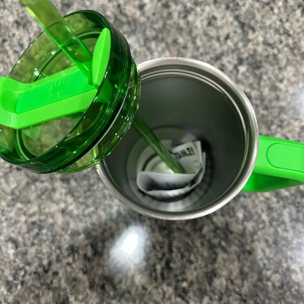 Starbucks Stanley Target Exclusive - Green Pearl Shimmer - Summer 2025